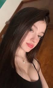<em>Isabel R.</em>